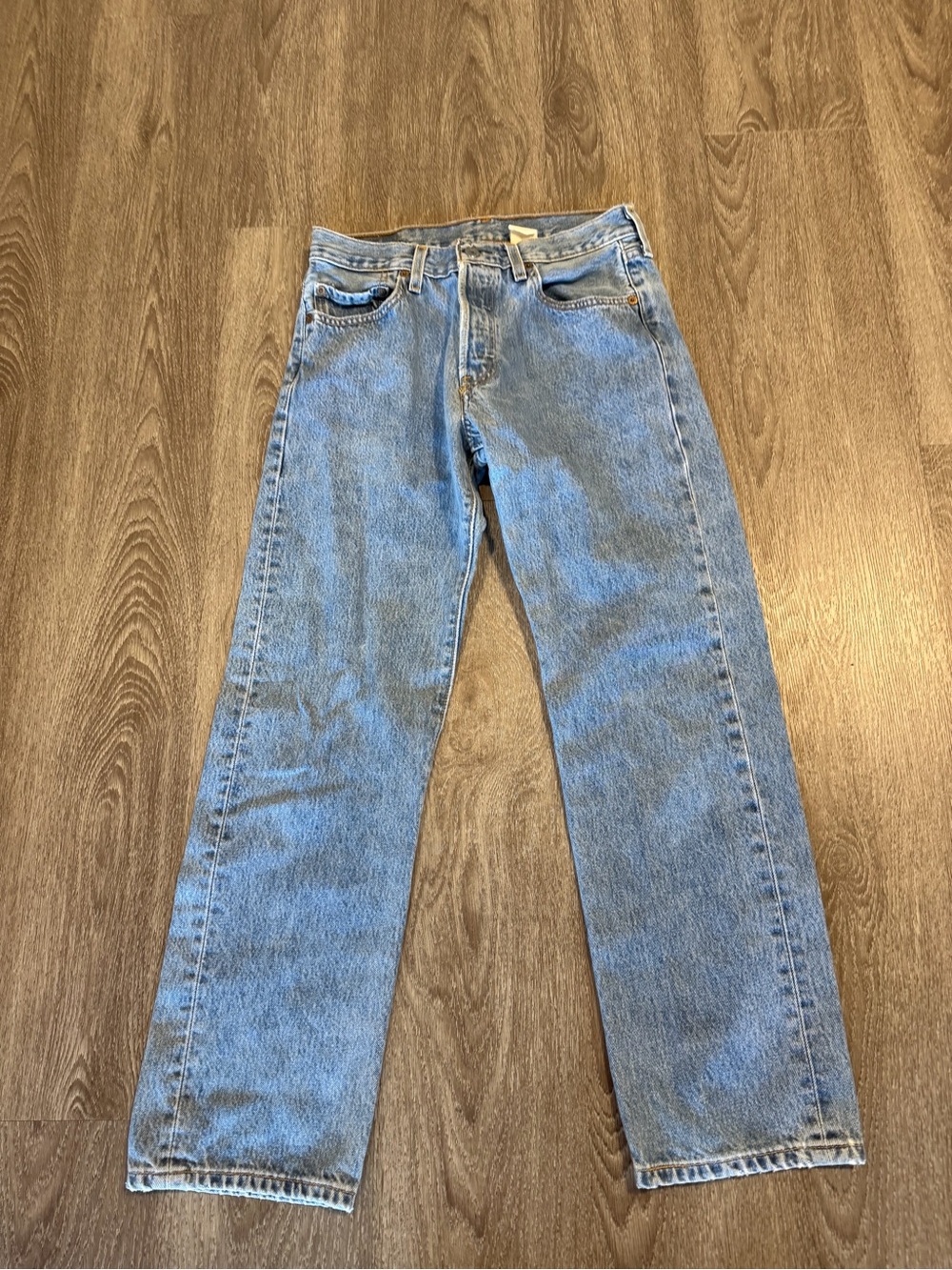 Vintage Levi's 501 Blue Light Wash Denim Straight Jeans Button Fly 30x30 Y2K USA